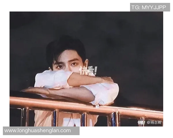 胡明轩的成长之路：从青涩少年到篮球场上的璀璨明星